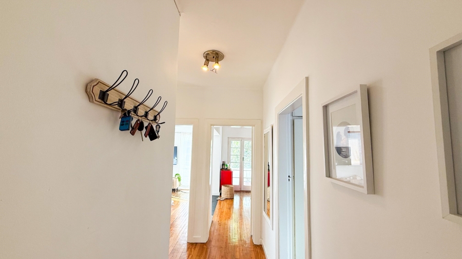 To Let 1 Bedroom Property for Rent in Vredehoek Western Cape